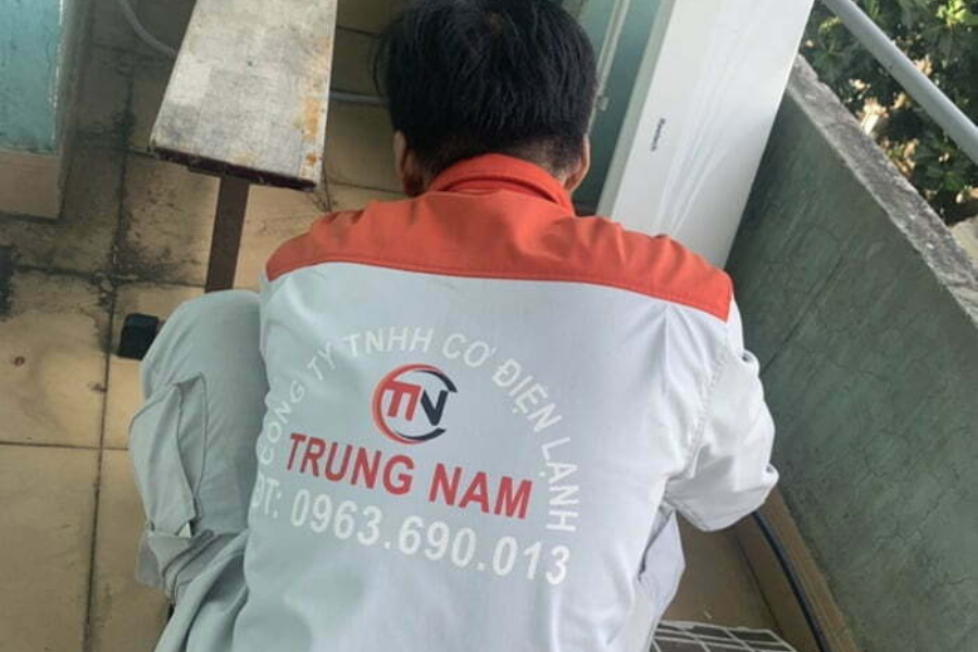 Vệ sinh máy lạnh Quận Phú Nhuận giá rẻ - uy tin - chuyên nghiệp