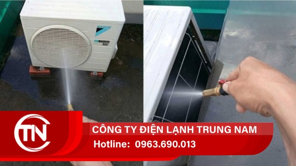 Vệ sinh tất cả các mặt của cục nóng